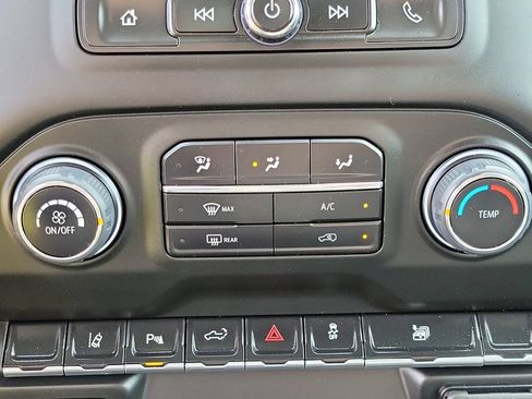Used 2024 Chevrolet Silverado 2500 Custom w/ Custom Value Package AWD/4WD image 31