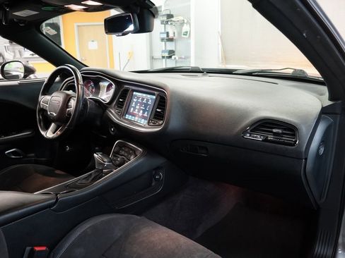 Used 2018 Dodge Challenger GT w/ GT Interior Package image 29