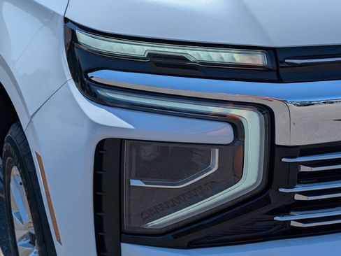 New 2026 Chevrolet Suburban Premier RWD image 4