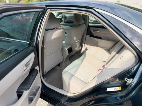 Used 2015 Toyota Camry LE FWD image 15