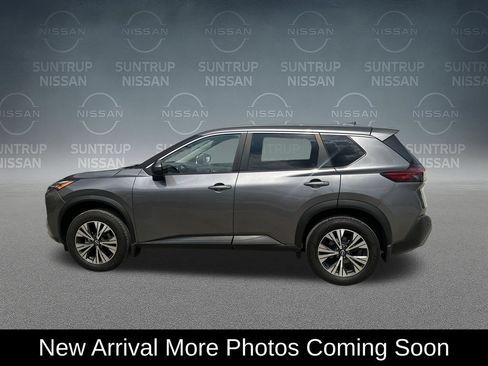 Used 2023 Nissan Rogue SV AWD/4WD image 2