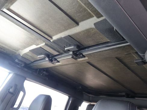 Used 2022 Ford Bronco Black Diamond image 37