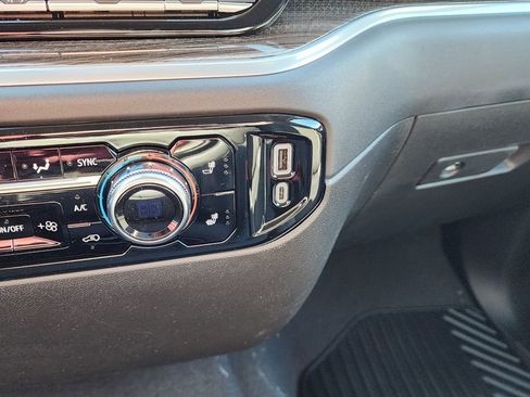 New 2026 GMC Sierra 1500 Elevation image 30