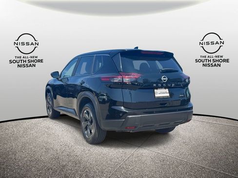 Used 2025 Nissan Rogue SV AWD/4WD image 7