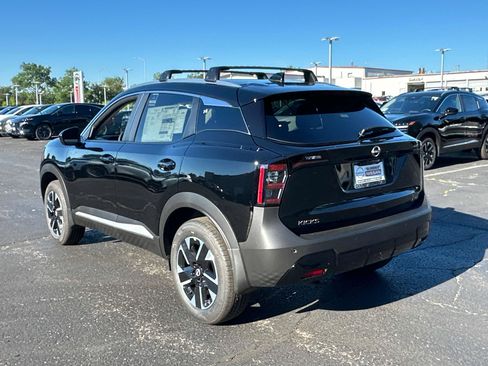 New 2026 Nissan Kicks SV w/ Cold Weather Package AWD/4WD image 5