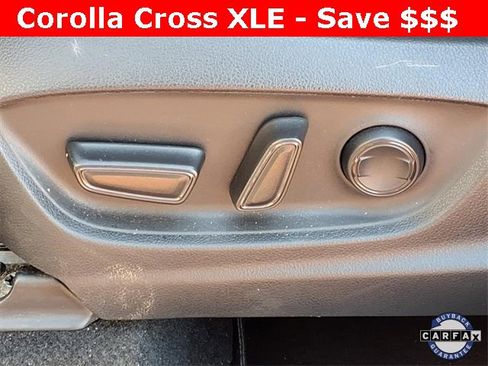 Used 2024 Toyota Corolla Cross XLE image 16