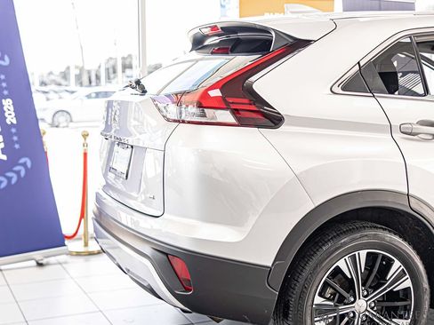 Used 2022 Mitsubishi Eclipse Cross SE FWD image 12