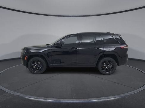 New 2026 Jeep Grand Cherokee Limited w/ Limited Altitude Package AWD/4WD image 9