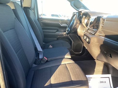 Used 2024 Chevrolet Silverado 1500 RST w/ Z71 Off-Road Package image 11