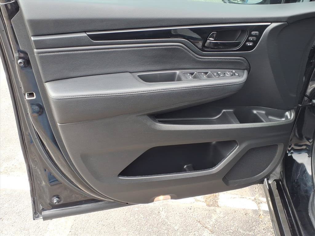 Used 2024 Honda Odyssey Elite image 16