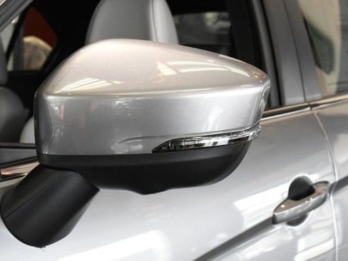 New 2026 Mitsubishi Eclipse Cross SEL AWD/4WD image 9