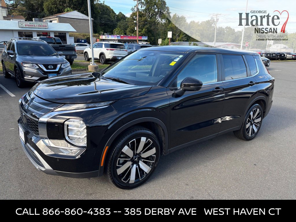 Used 2025 Mitsubishi Outlander SE AWD/4WD image 1