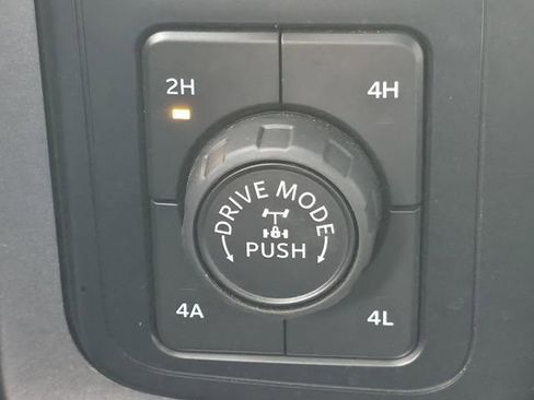 Used 2023 Ford F150 Lariat w/ FX4 Off-Road Package image 23