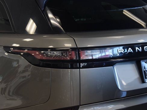 Used 2018 Land Rover Range Rover Velar S AWD/4WD image 30