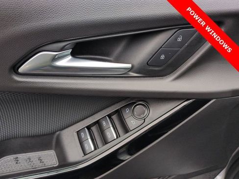 Certified 2025 Chevrolet Equinox RS image 24