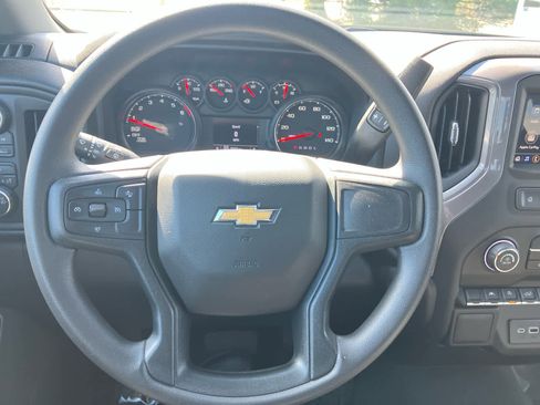 Used 2022 Chevrolet Silverado 1500 Custom image 19