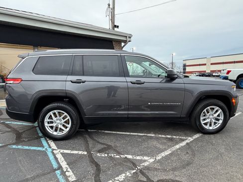 Used 2022 Jeep Grand Cherokee L Laredo w/ Luxury Tech Group I image 6