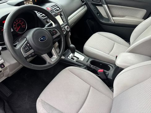 Used 2017 Subaru Forester 2.5i w/ Alloy Wheel Package image 9