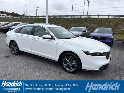 Used 2025 Honda Accord EX-L image 1