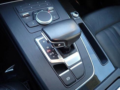 Used 2019 Audi Q5 2.0T Premium w/ Convenience Package image 20