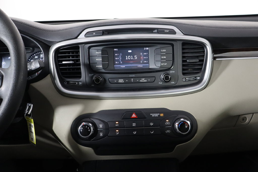 Used 2016 Kia Sorento AWD image 24