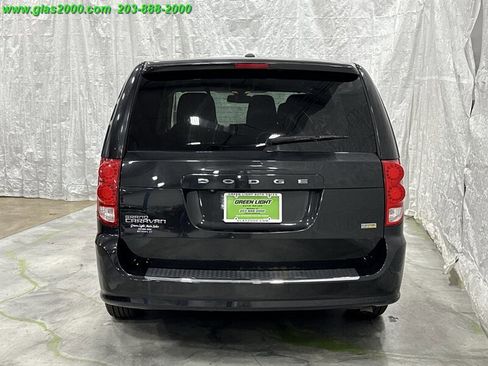 Used 2018 Dodge Grand Caravan SE w/ UConnect Hands-Free Group image 20
