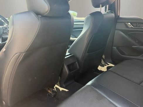 Used 2018 Honda Accord Sport image 17