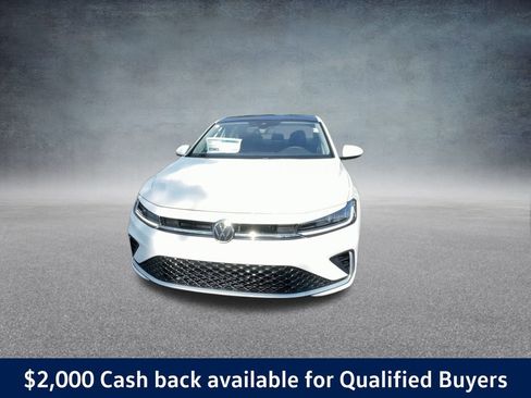 New 2025 Volkswagen Jetta SE image 6