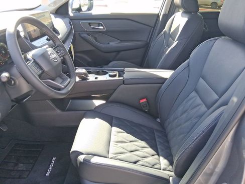 New 2026 Nissan Rogue Platinum w/ Tech Package AWD/4WD image 23
