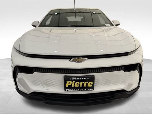 New 2026 Chevrolet Equinox EV LT image 8