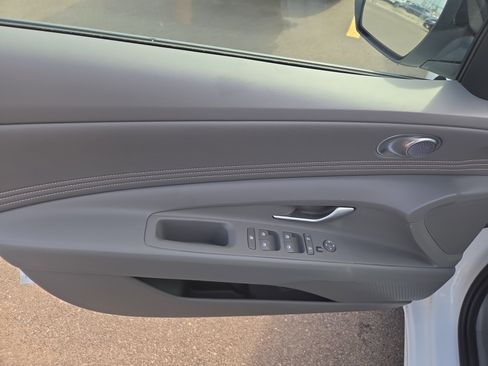 New 2026 Hyundai Elantra SEL Sport FWD image 5