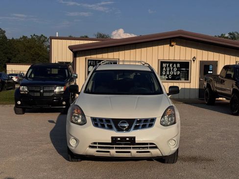 Used 2015 Nissan Rogue S w/ Convenience Package AWD/4WD image 7