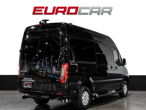 Used 2022 Mercedes-Benz Sprinter 2500 image 5