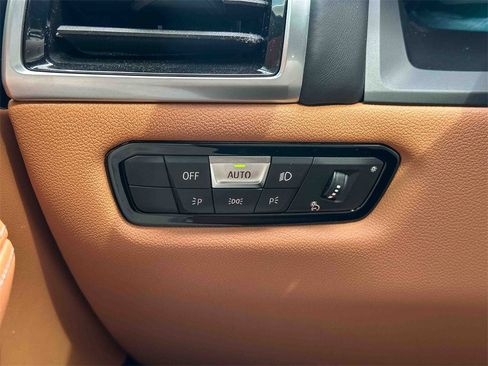 Used 2022 BMW 840i Gran Coupe w/ Comfort Seating Package image 36