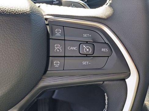 New 2025 Jeep Grand Cherokee Laredo RWD image 23