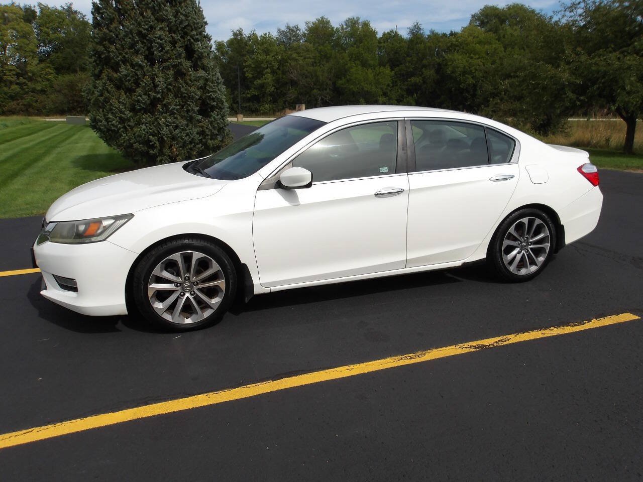 Used 2013 Honda Accord Sport image 9