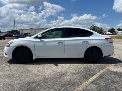 Used 2014 Nissan Sentra SV FWD image 2