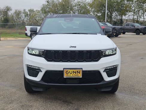 New 2025 Jeep Grand Cherokee Limited image 8