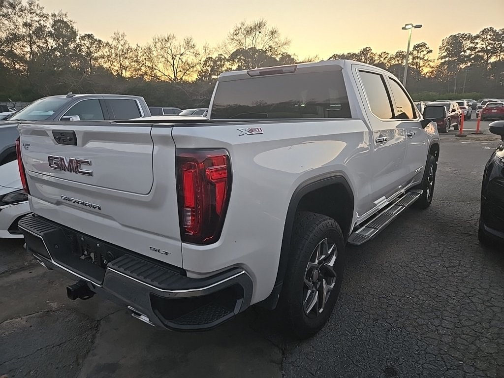 Used 2024 GMC Sierra 1500 SLT w/ SLT Premium Package AWD/4WD image 3