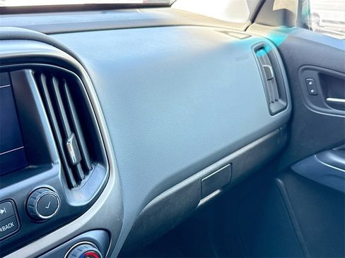 Used 2022 Chevrolet Colorado Z71 image 18