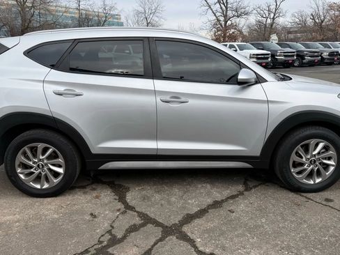Used 2017 Hyundai Tucson SE image 9