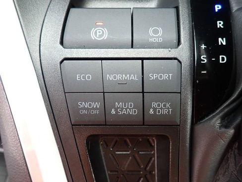 Certified 2025 Toyota RAV4 XLE AWD/4WD image 25