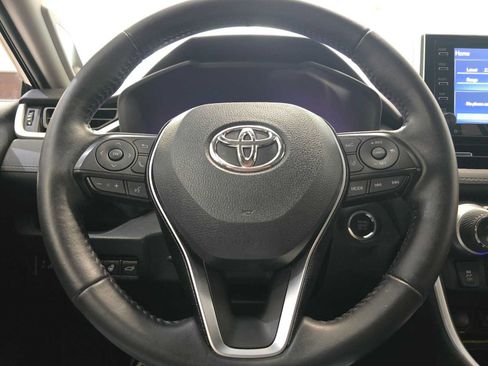 Certified 2021 Toyota RAV4 XLE Premium AWD/4WD image 11
