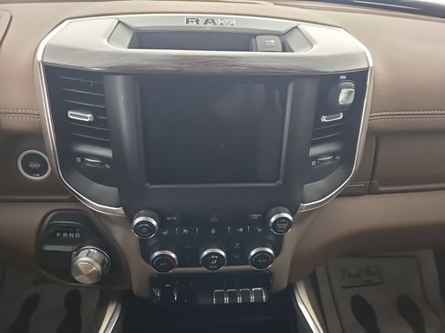 Used 2019 RAM 1500 Laramie RWD image 11