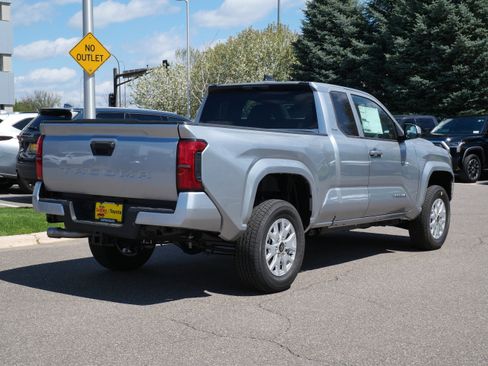 New 2026 Toyota Tacoma SR5 RWD image 2
