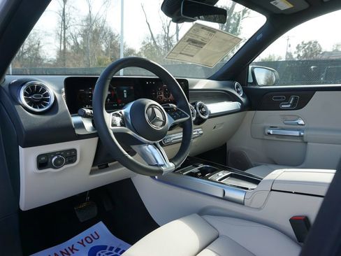 New 2026 Mercedes-Benz GLB 250 image 10