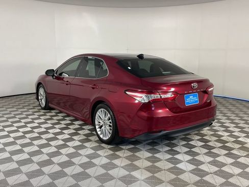 Used 2018 Toyota Camry XLE w/ Audio Package FWD image 13