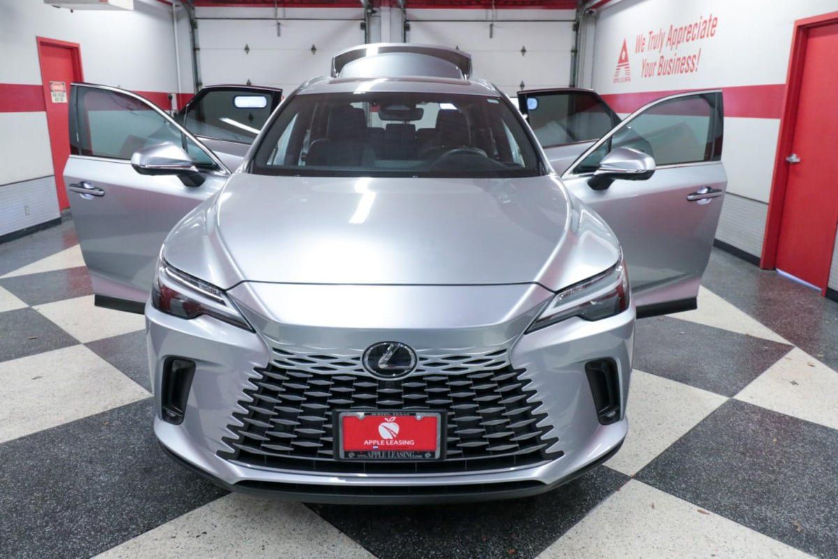 Used 2023 Lexus RX 350 Premium w/ Accessory Package (Z1) FWD image 27