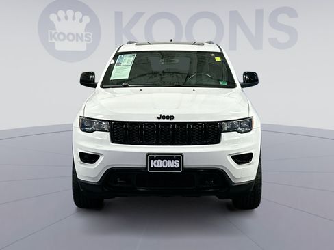 Used 2019 Jeep Grand Cherokee Laredo image 11