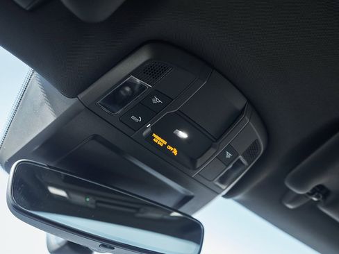 Used 2024 Porsche 911 Carrera S w/ Sport Package image 70